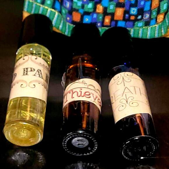 3- 10ML"Take Care" Essential Blends Roll Ons *No Pain *Breathe *Thieves' Oil - Picture 5 of 8